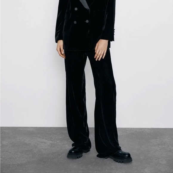 NWT Zara Velvet Straight Leg Trouser Pants In Black Size‎ Extra Small - Picture 1 of 9
